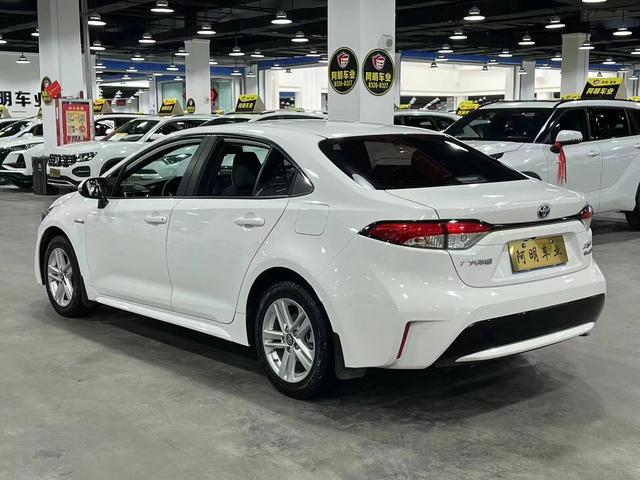 Toyota Corolla 2022, фото 7
