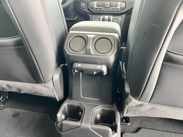 Jeep Gladiator 2022, фото 16