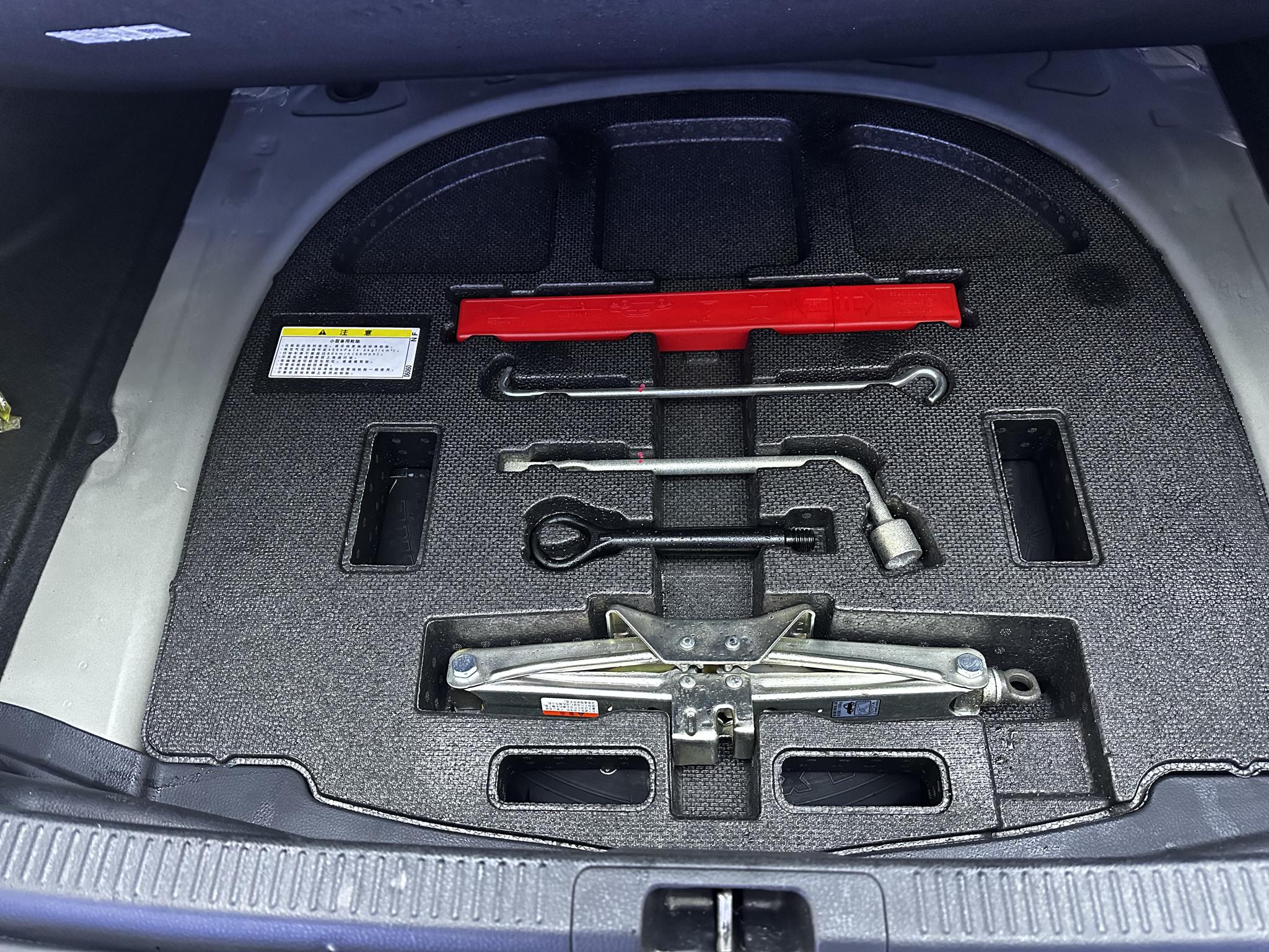 Toyota Camry 2021, фото 17