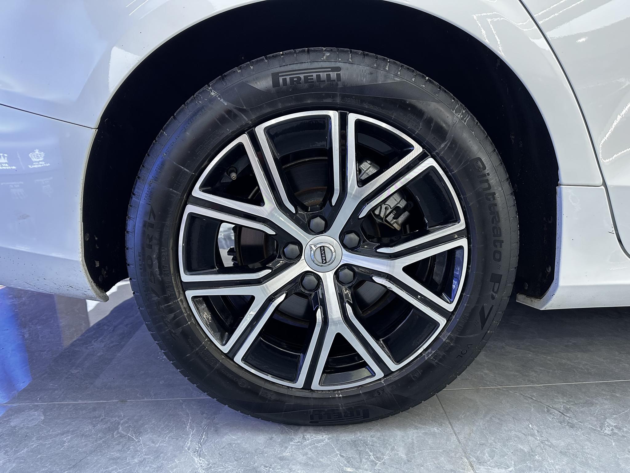Volvo S60 2023, фото 15