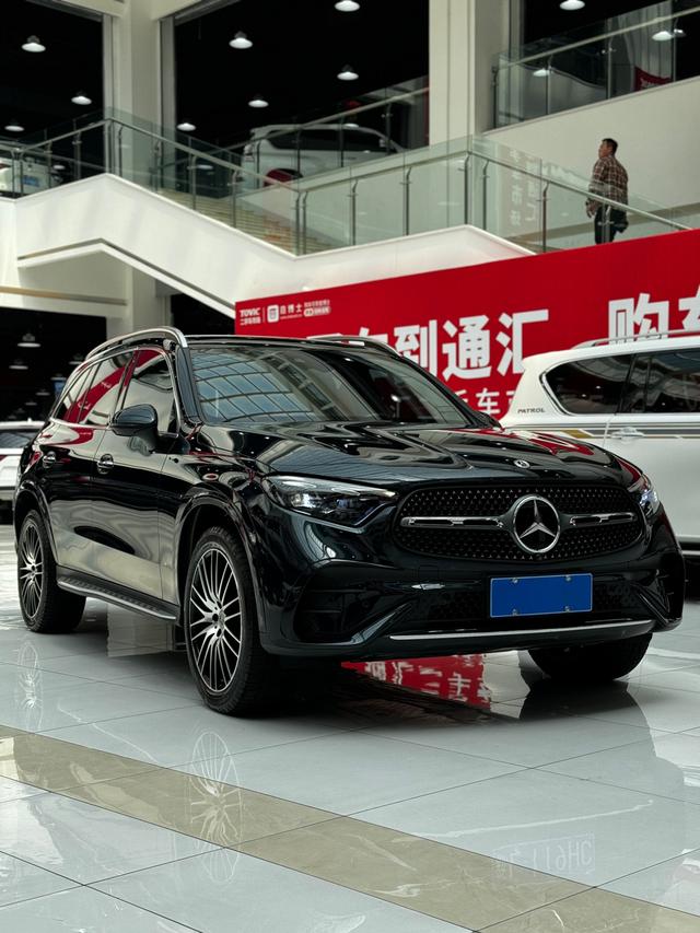 Mercedes-Benz GLC 2023, фото 3