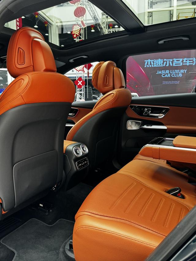 Mercedes-Benz GLC 2023, фото 12