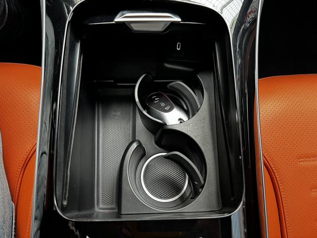 Mercedes-Benz GLC 2023, фото 14