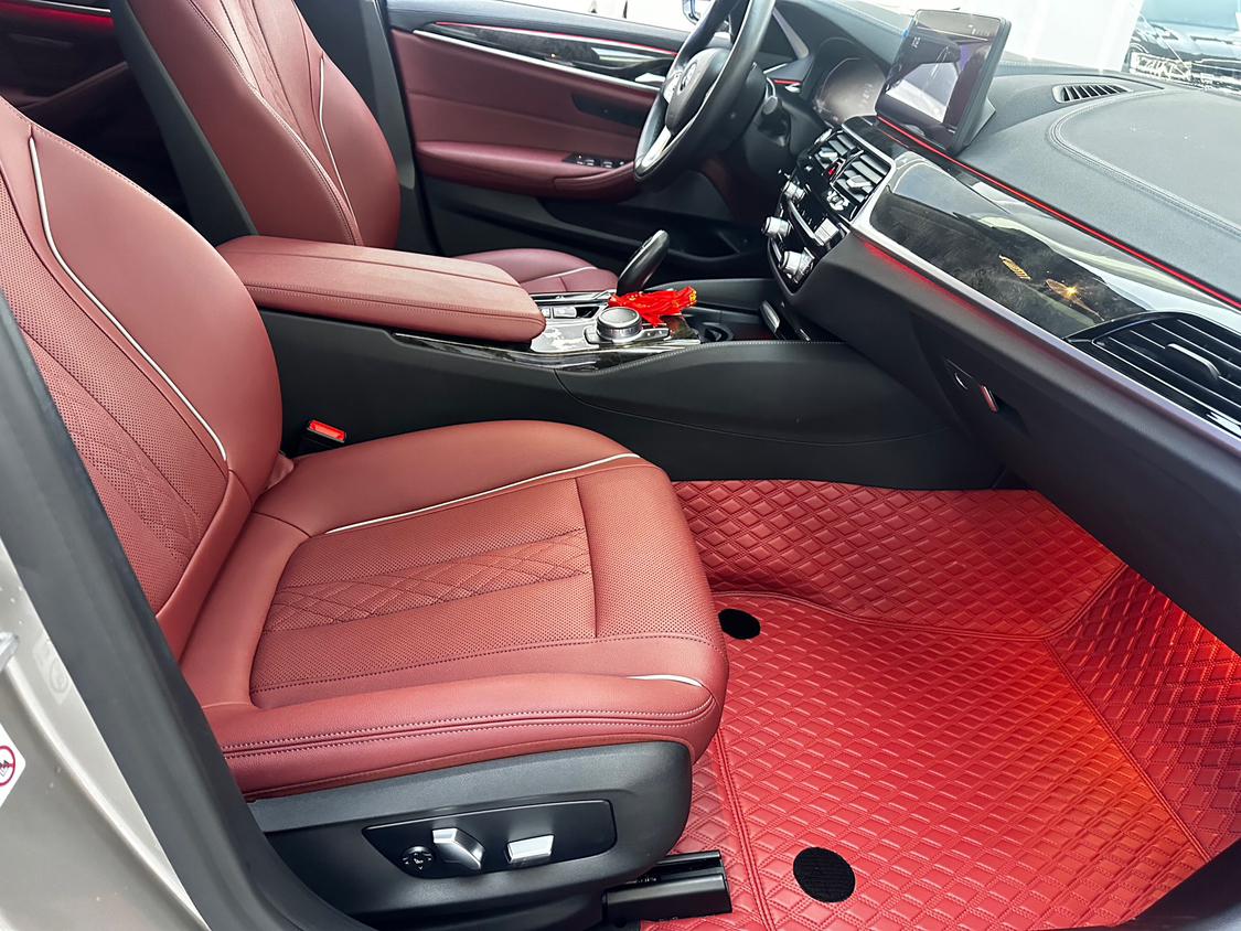 BMW 5 2021, фото 15
