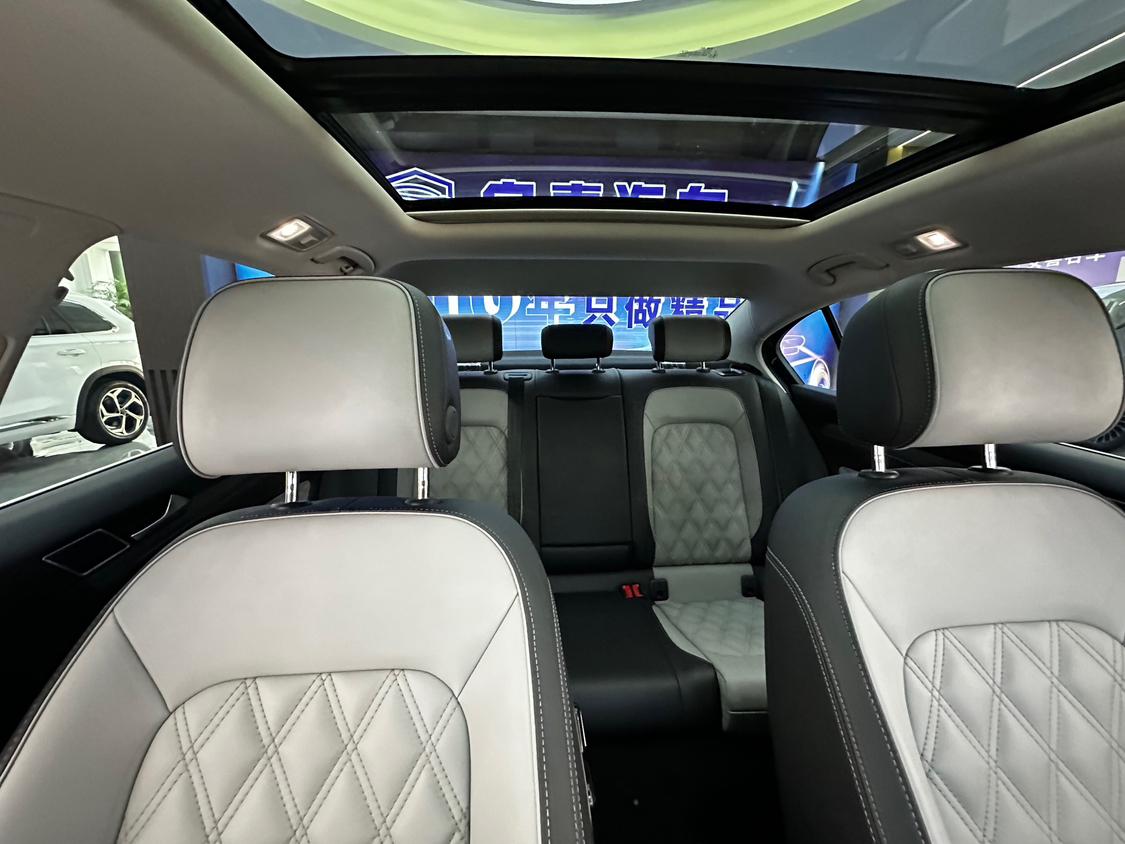 Volkswagen Passat 2023, фото 17