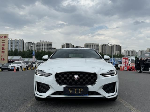 Jaguar XEL 2024, фото 3