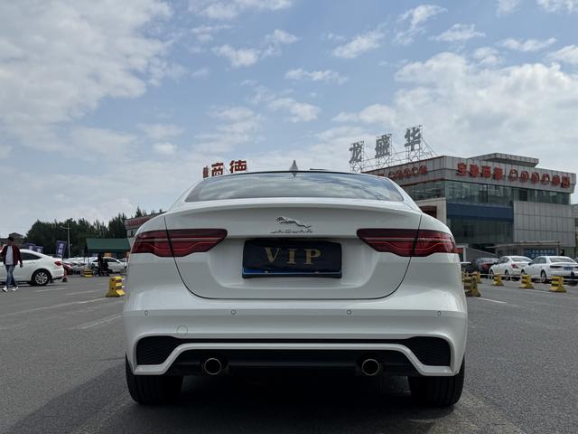 Jaguar XEL 2024, фото 4