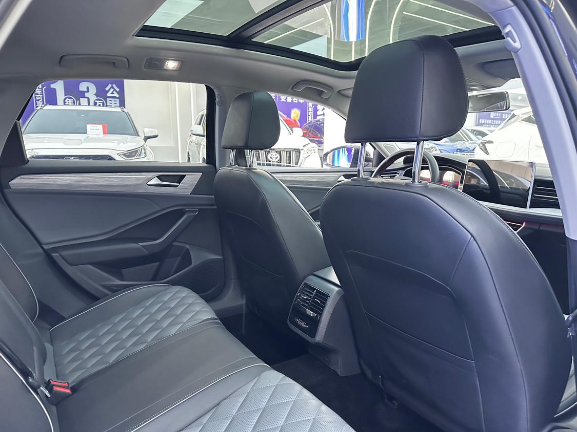 Volkswagen Jetta 2023, фото 17