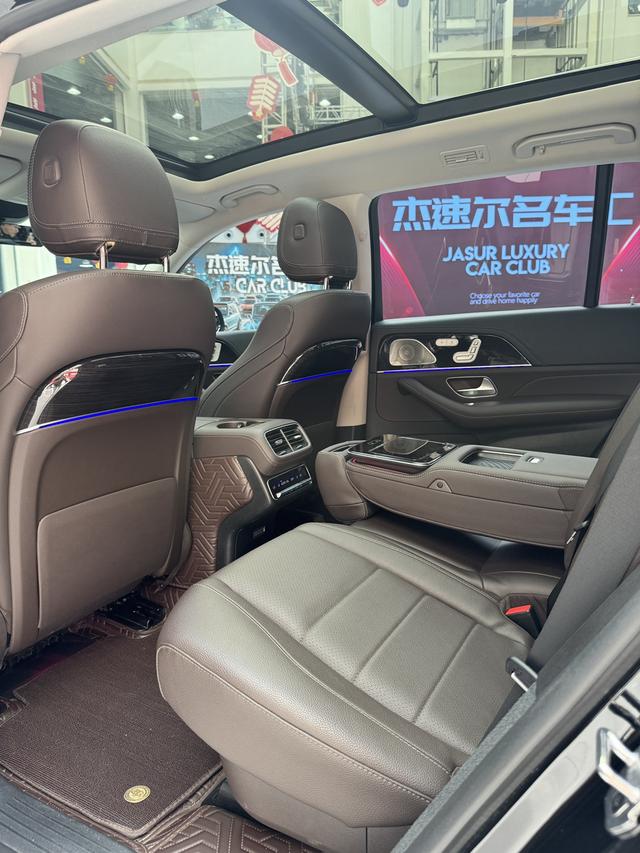 Mercedes-Benz GLS 2023, фото 14