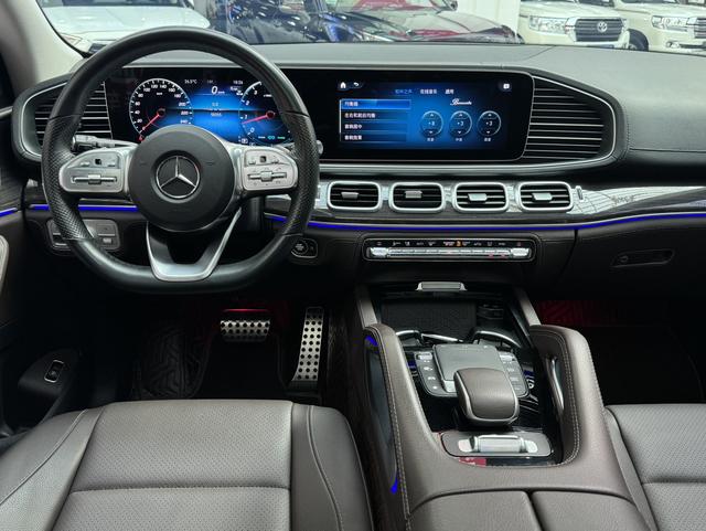 Mercedes-Benz GLS 2023, фото 17