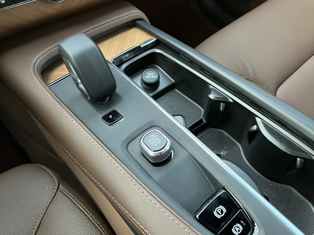 Volvo XC90 2024, фото 2