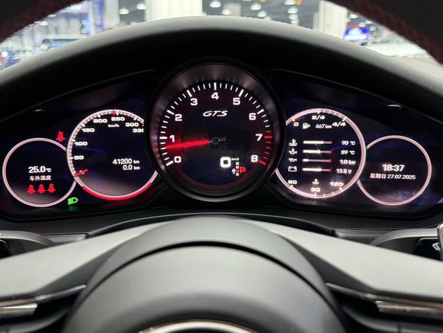 Porsche Panamera 2023, фото 9