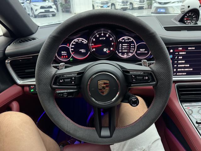 Porsche Panamera 2023, фото 10