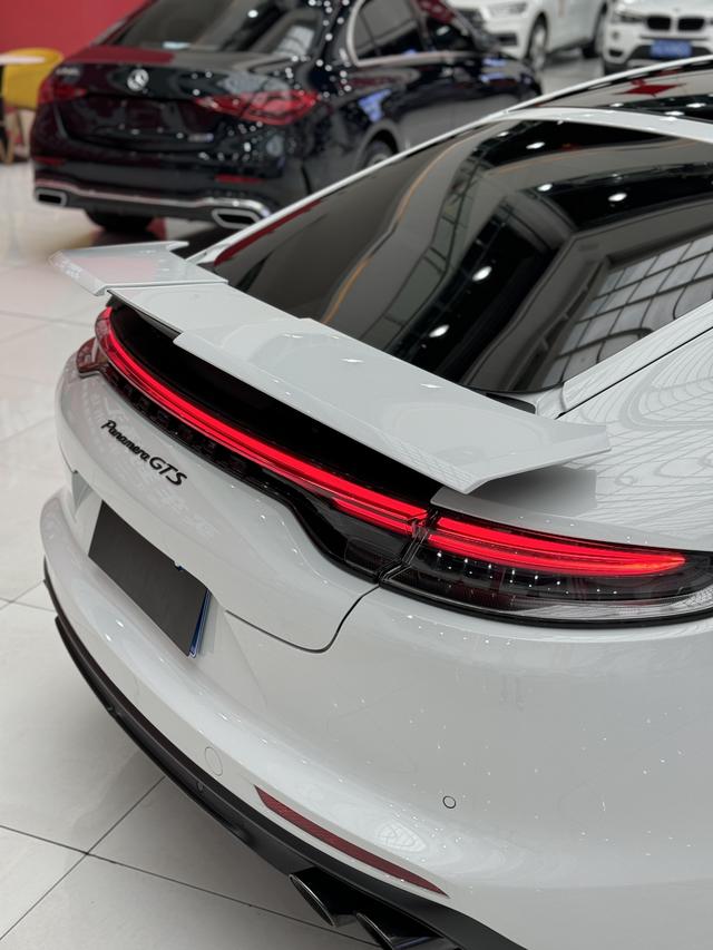 Porsche Panamera 2023, фото 17
