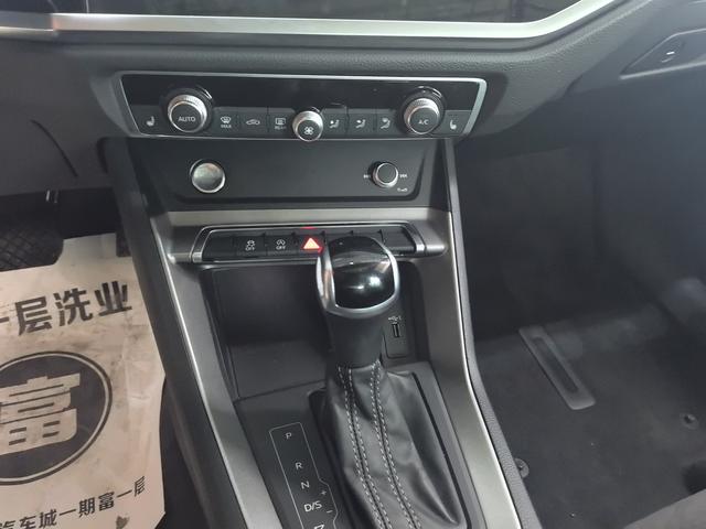 Audi Q3 2021, фото 5