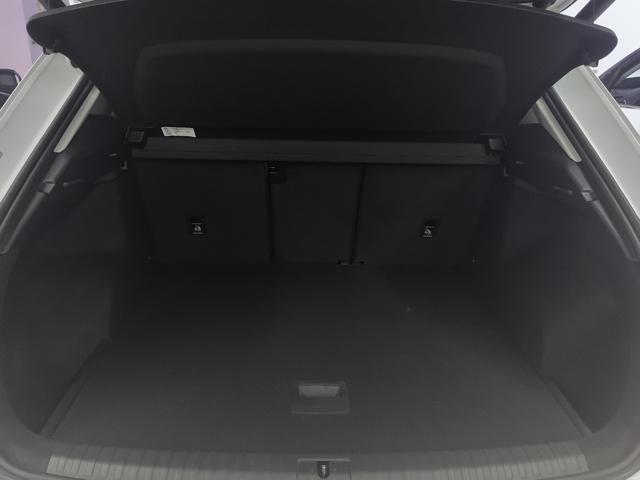 Audi Q3 2021, фото 9