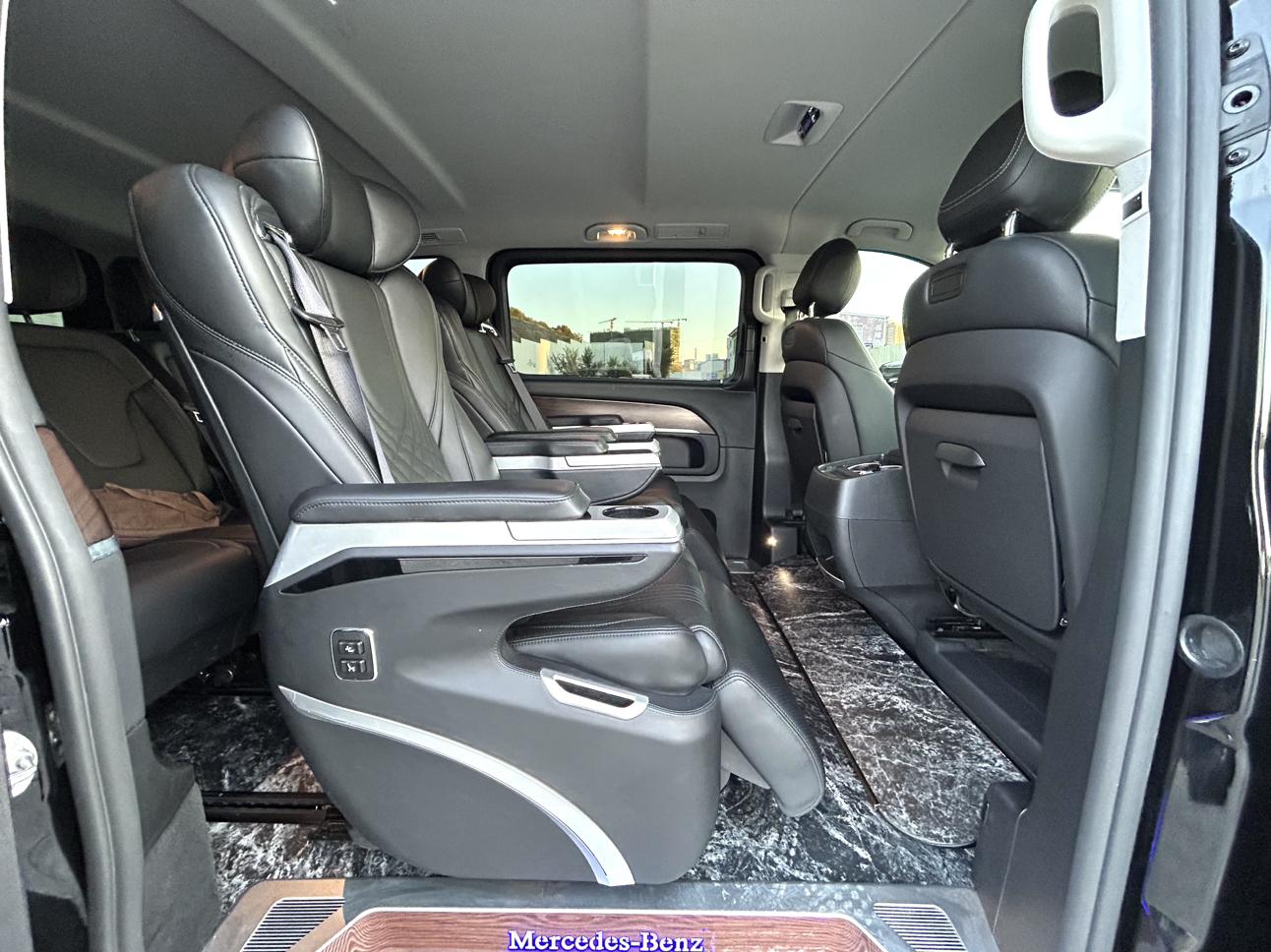 Mercedes-Benz V-Class 2022, фото 6
