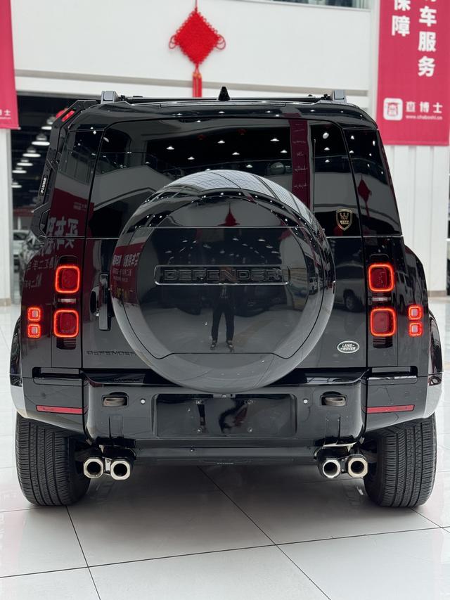 Land Rover Defender 2023, фото 16