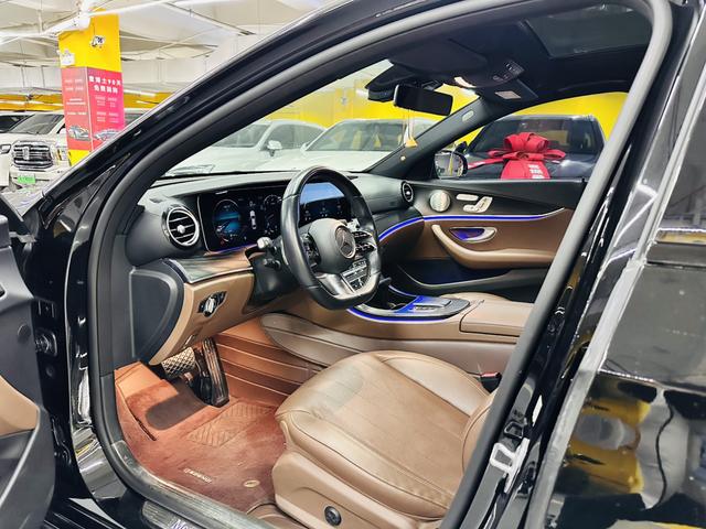Mercedes-Benz E-Class 2023, фото 7