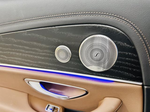 Mercedes-Benz E-Class 2023, фото 11