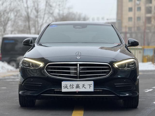Mercedes-Benz C-Class 2023, фото 2