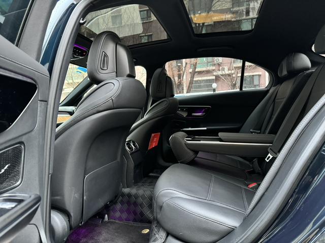 Mercedes-Benz C-Class 2023, фото 6