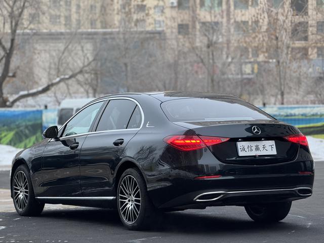 Mercedes-Benz C-Class 2023, фото 9