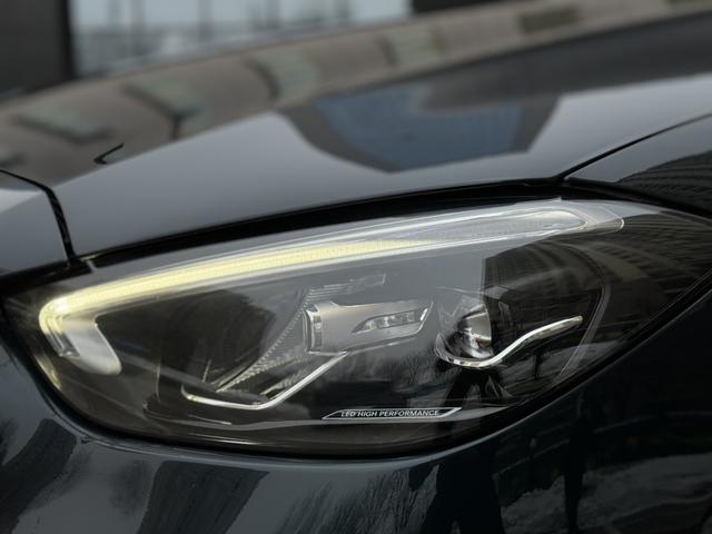 Mercedes-Benz C-Class 2023, фото 13