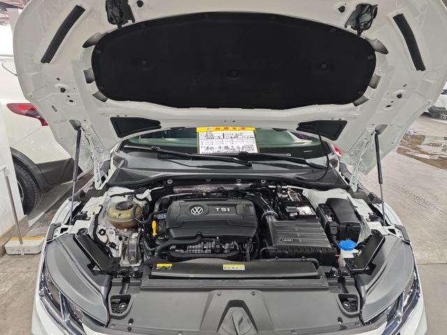 Volkswagen CC 2023, фото 15