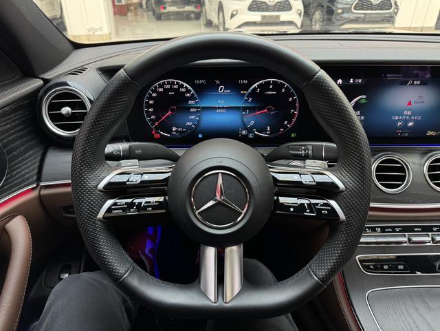 Mercedes-Benz E-Class 2023, фото 7