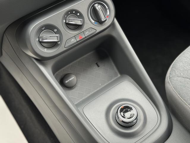 Wuling Hongguang 2025, фото 16