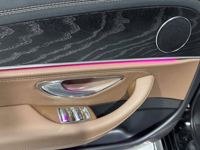 Mercedes-Benz E-Class 2021, фото 16