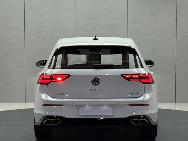 Volkswagen Golf 2023, фото 4