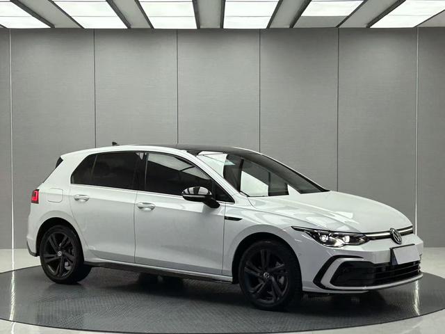 Volkswagen Golf 2023, фото 6