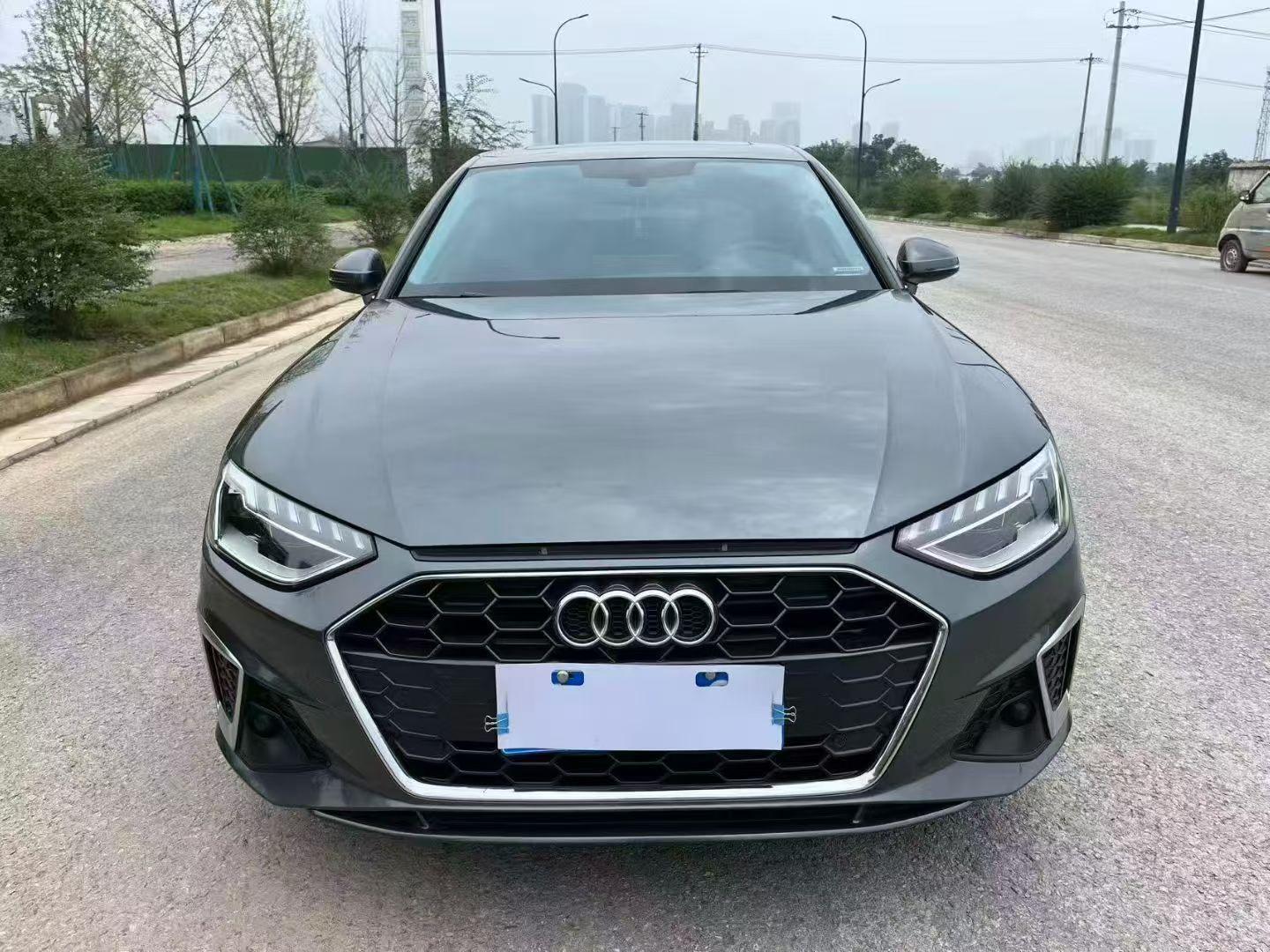 Audi A4L 2023, фото 2