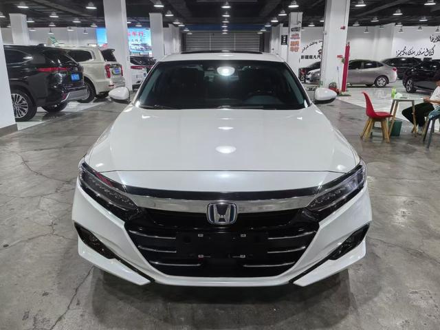 Honda Accord 2022, фото 3