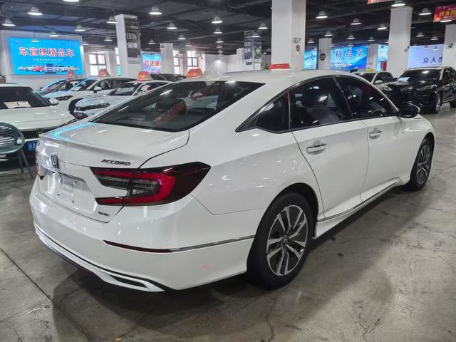 Honda Accord 2022, фото 4