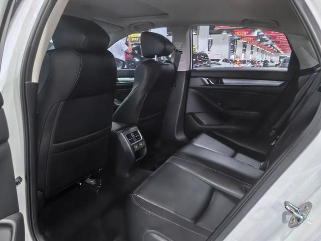 Honda Accord 2022, фото 9