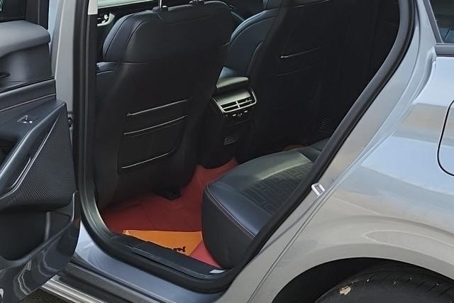 Ford Mondeo 2023, фото 11