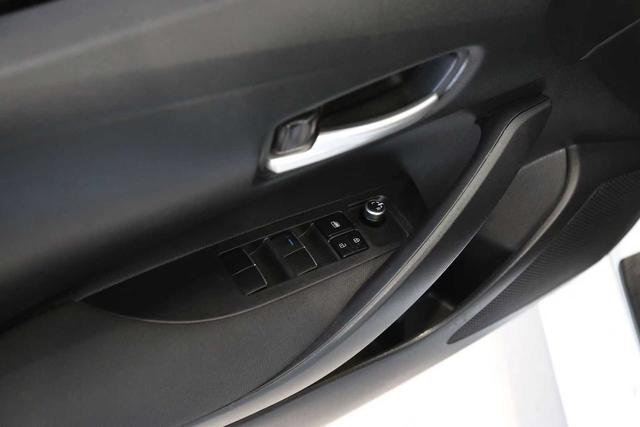 Toyota Corolla 2021, фото 13