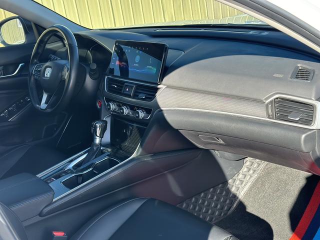 Honda Accord 2022, фото 8