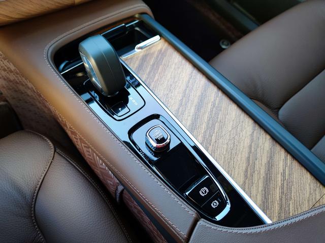 Volvo XC90 2024, фото 14
