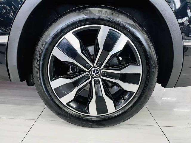 Volkswagen Tiguan 2022, фото 10