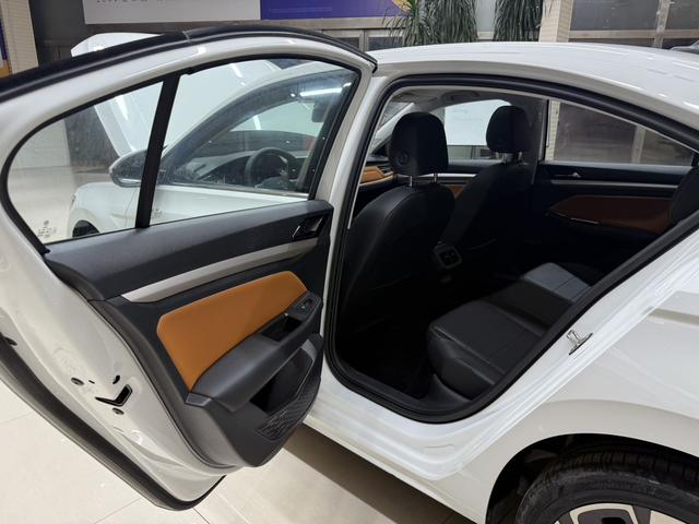 Volkswagen Bora 2023, фото 17