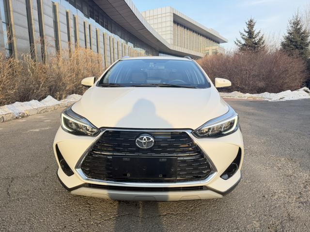 Toyota Yaris 2021, фото 2