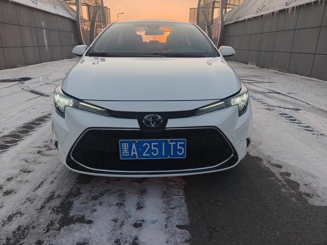 Toyota Corolla 2022, фото 2