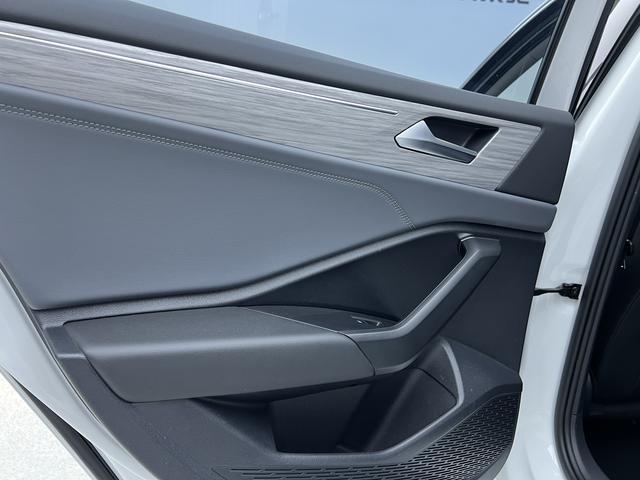 Volkswagen Jetta 2023, фото 10