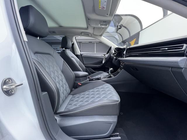 Volkswagen Jetta 2023, фото 16
