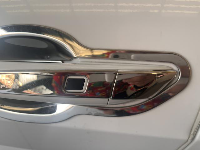 Hyundai Elantra 2023, фото 15