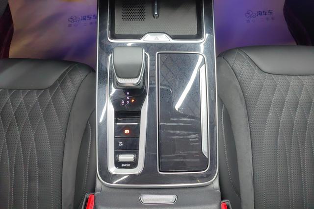 Hongqi HS5 2023, фото 16
